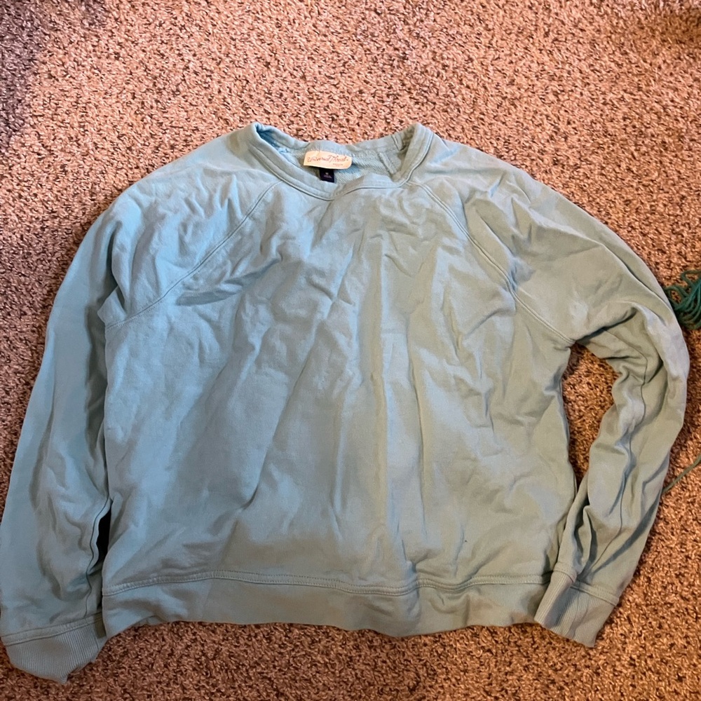 Universal Thread Women’s Light Blue Crewneck Sweatshirt